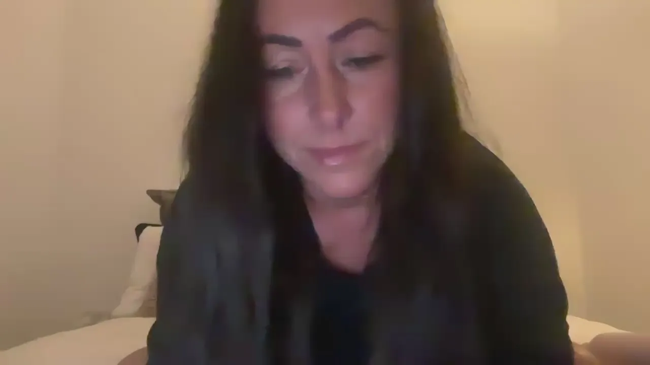 Offline Arabellala on Cam4