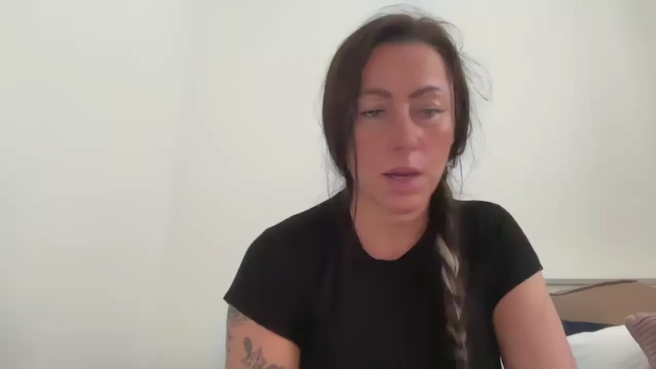 Offline Arabellala on Cam4