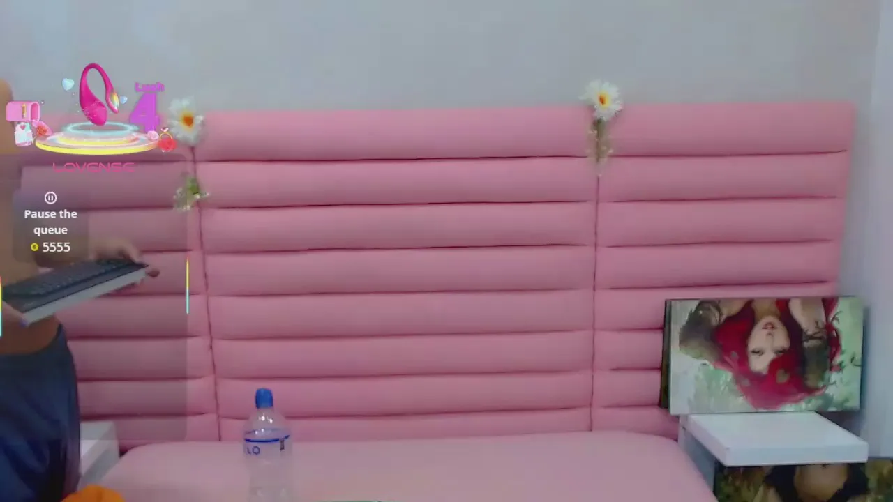 Offline ariadnaprinces on Cam4