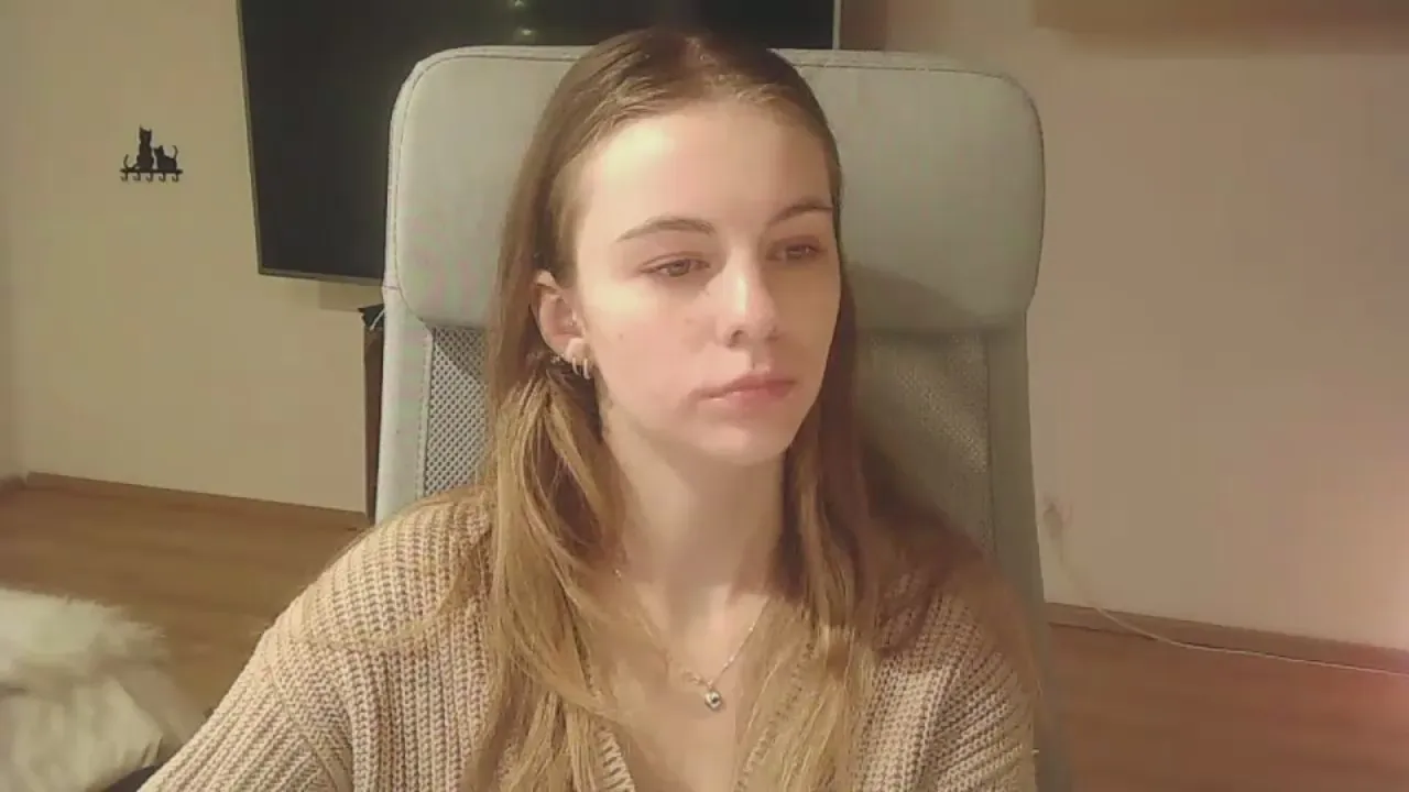 Offline AriaYoung on Cam4