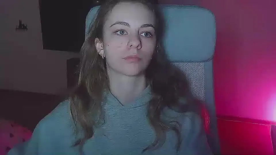 Offline AriaYoung on Cam4