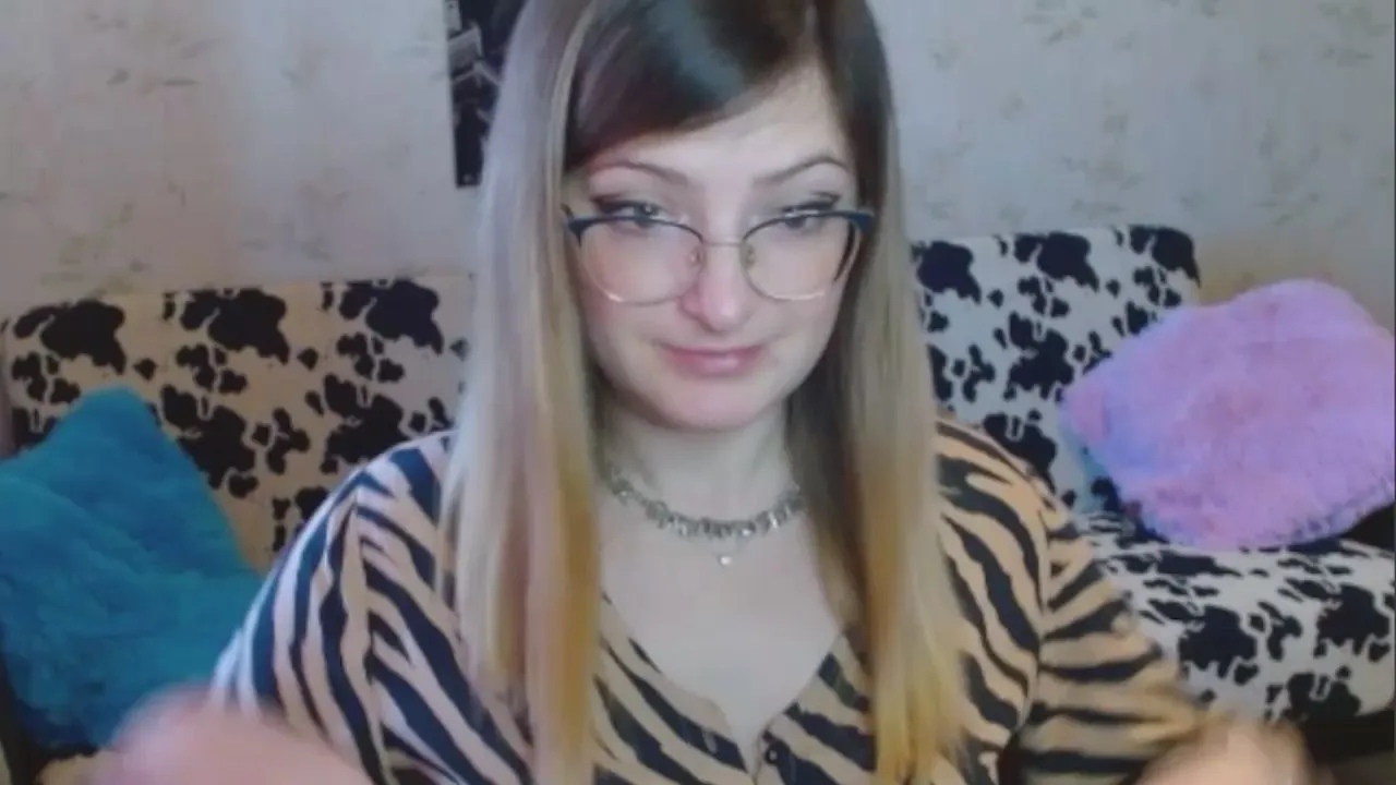 Offline ariel_xbaby on Cam4