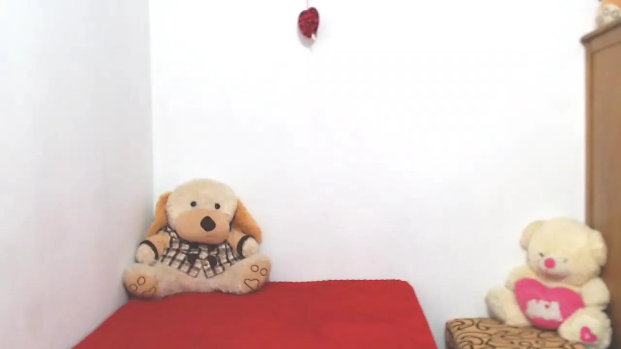 Offline ariellth on Cam4