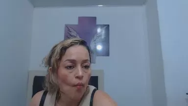 Offline ariellth on Cam4