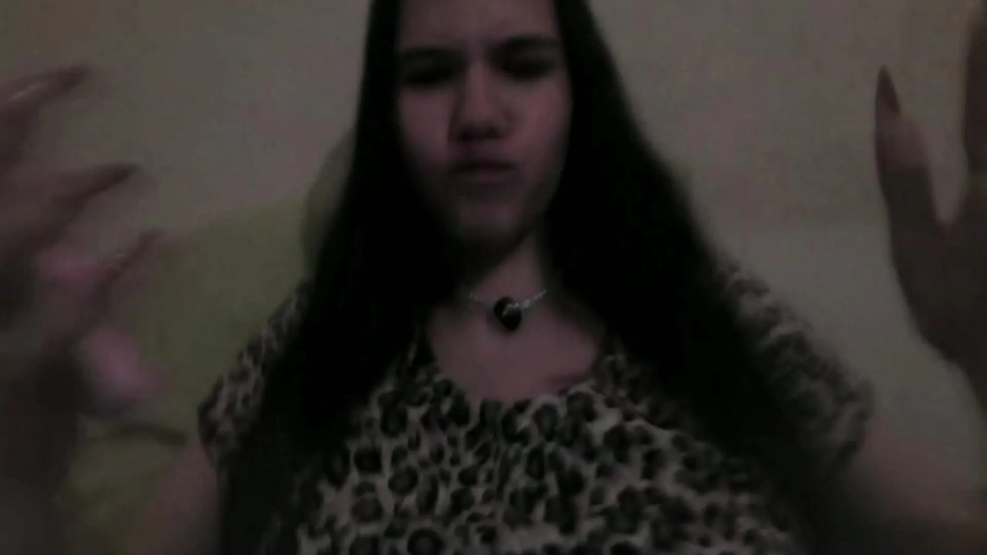 Offline ArlyneSwilling on Cam4