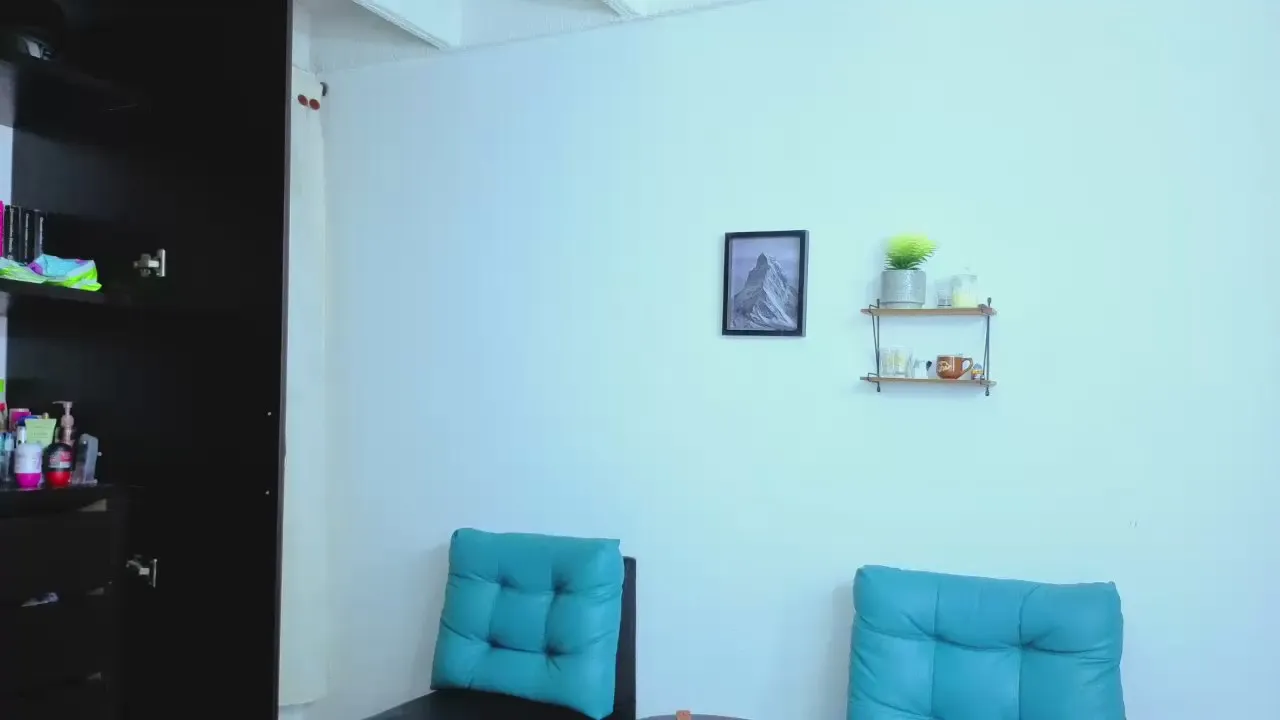 Offline atenea_love07 on Cam4