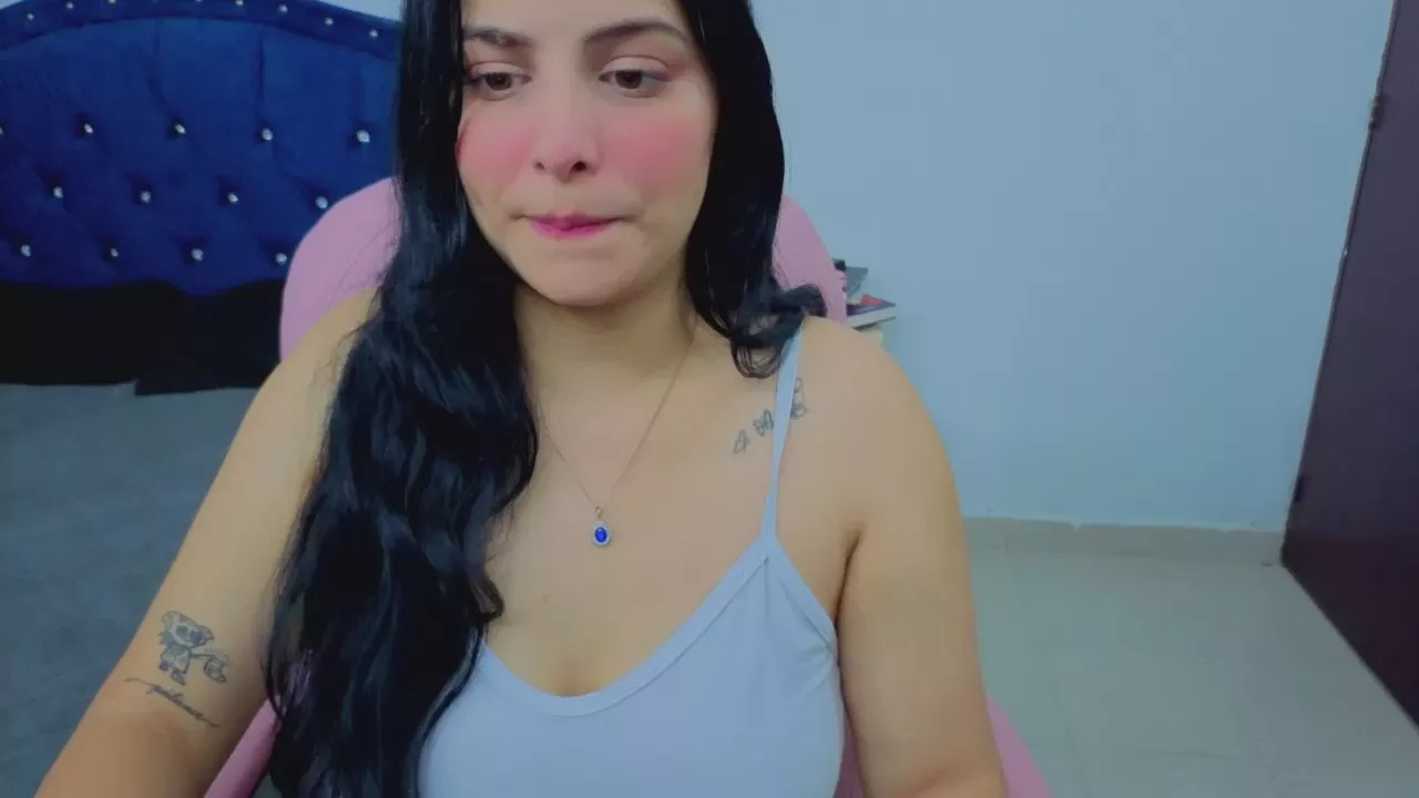 Offline atenea_love07 on Cam4