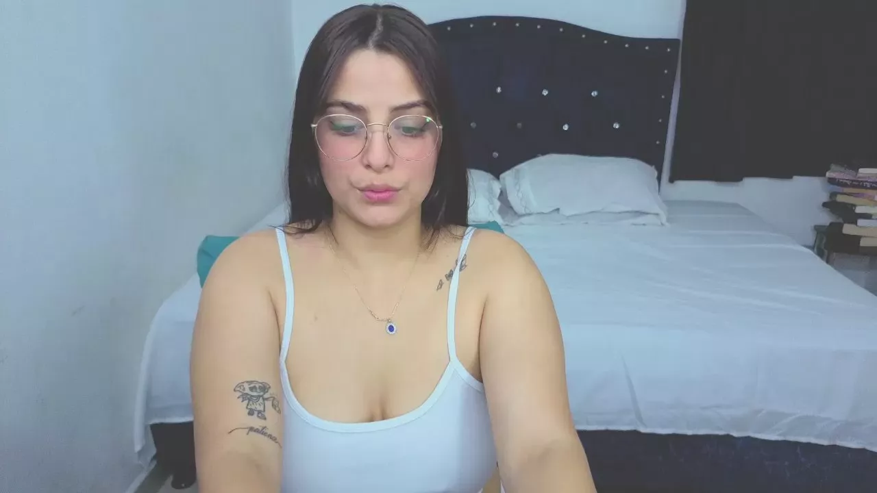 Offline atenea_love07 on Cam4