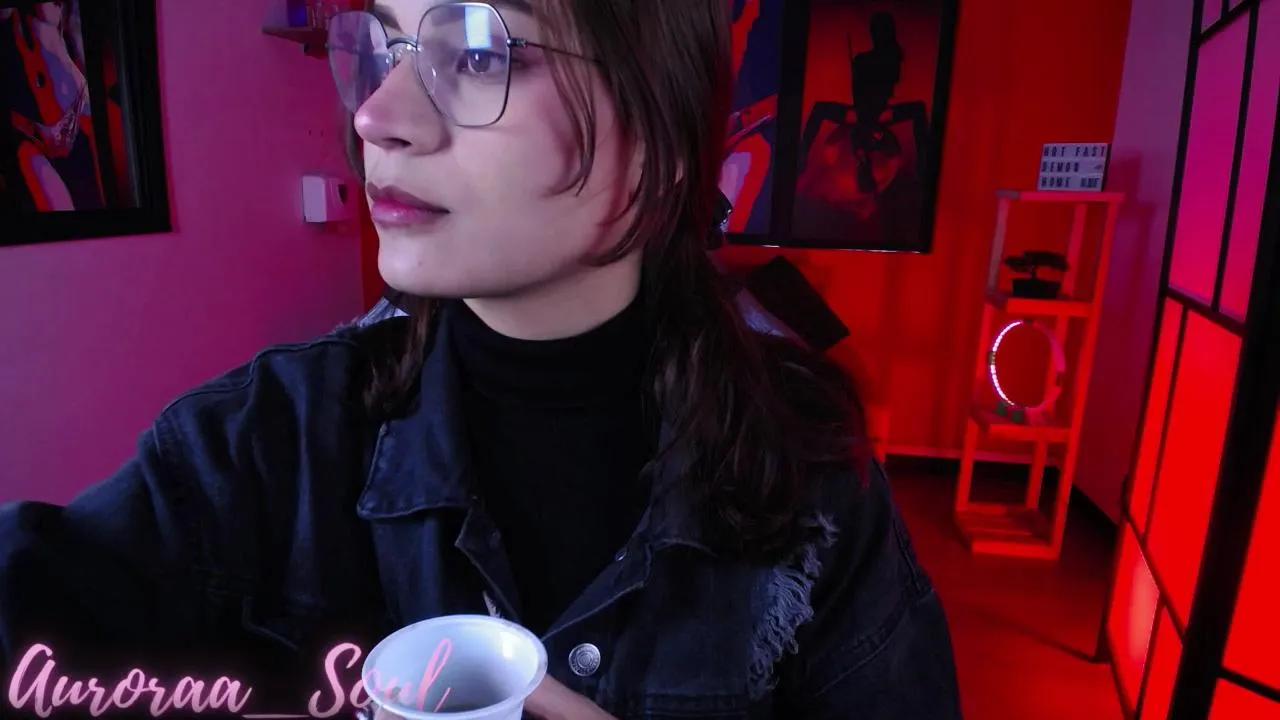 Offline AURORAA_SOUL on Cam4