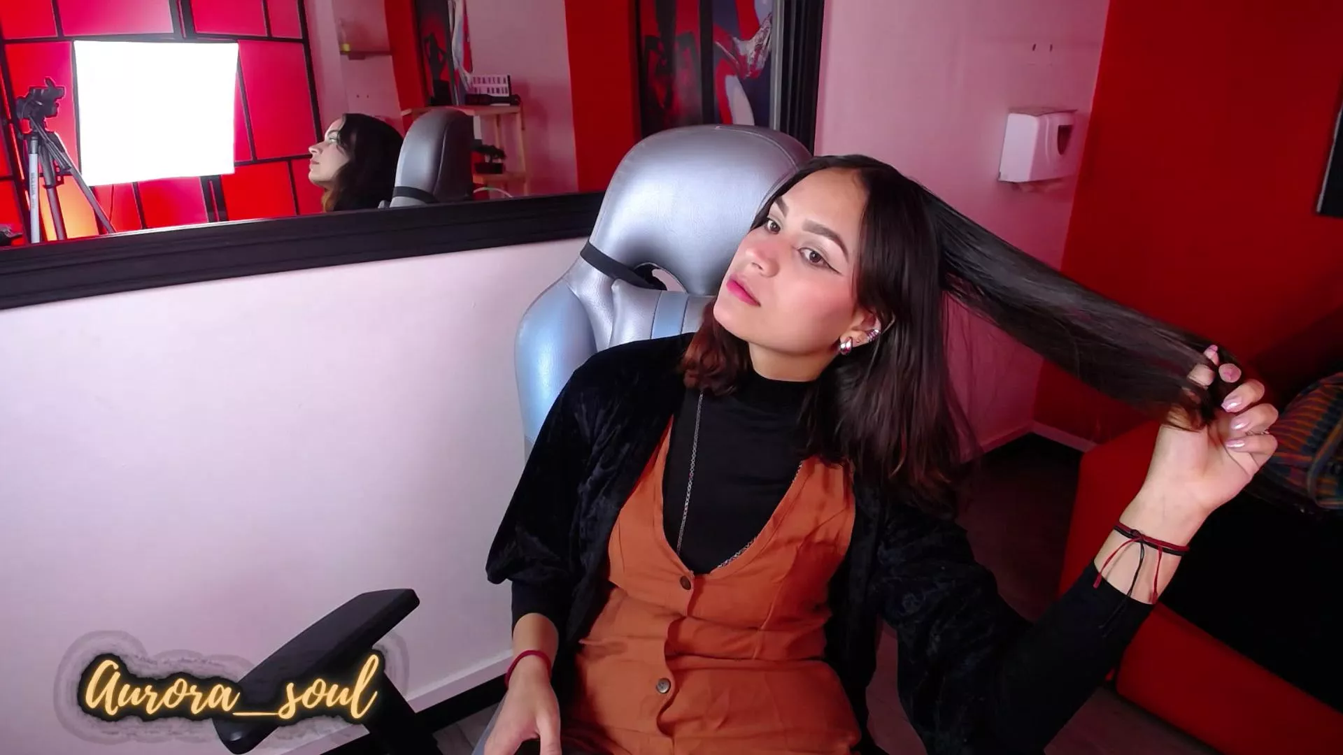 Offline AURORAA_SOUL on Cam4