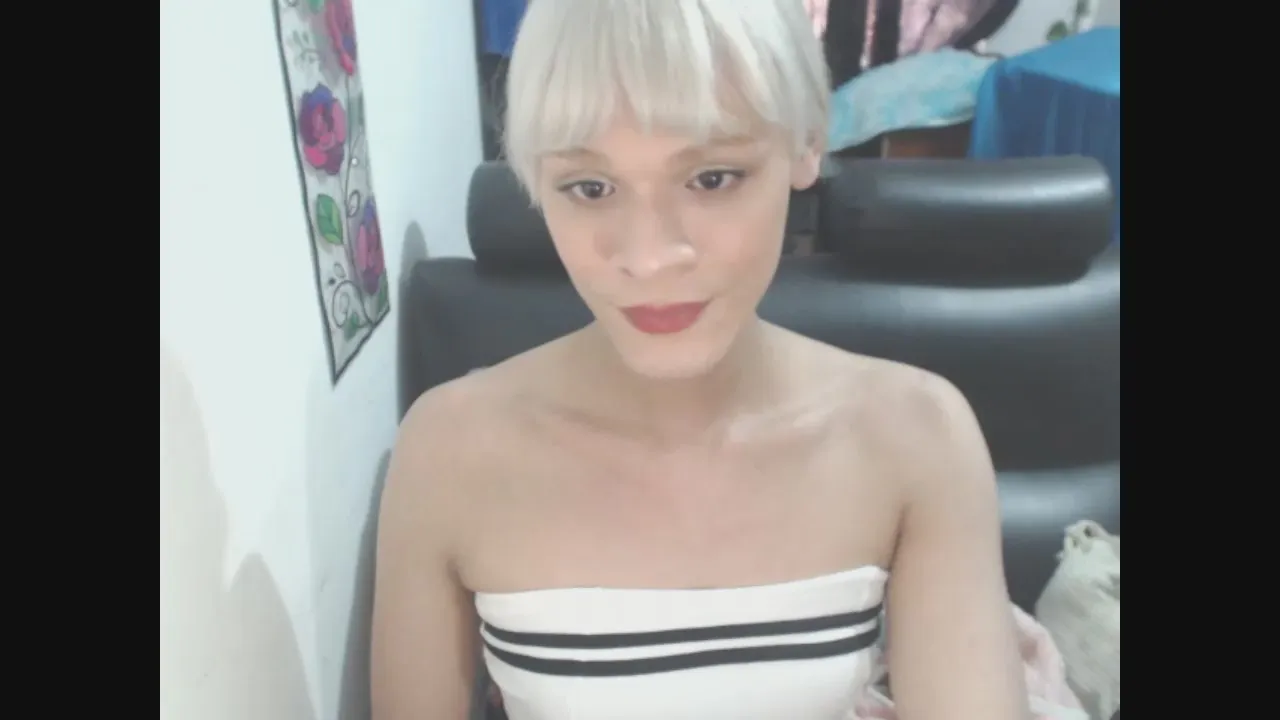 Offline auroraaddams on Cam4