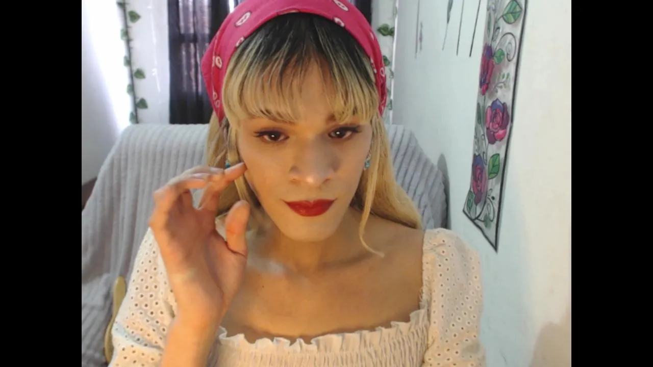 Offline auroraaddams on Cam4