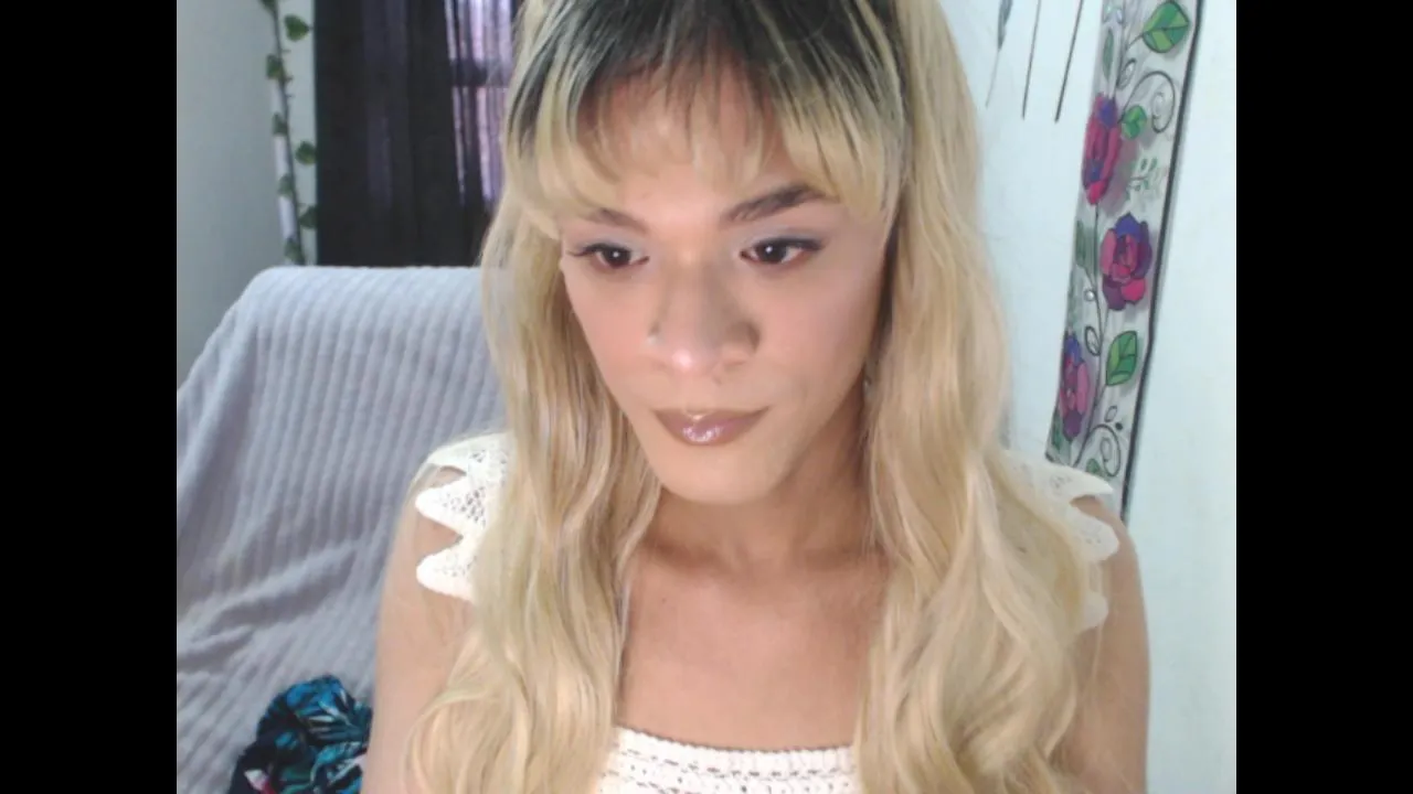 Offline auroraaddams on Cam4