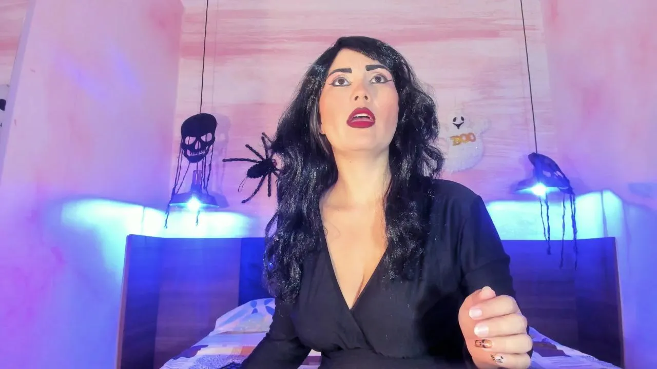 Freechat AvaWhiite on Cam4