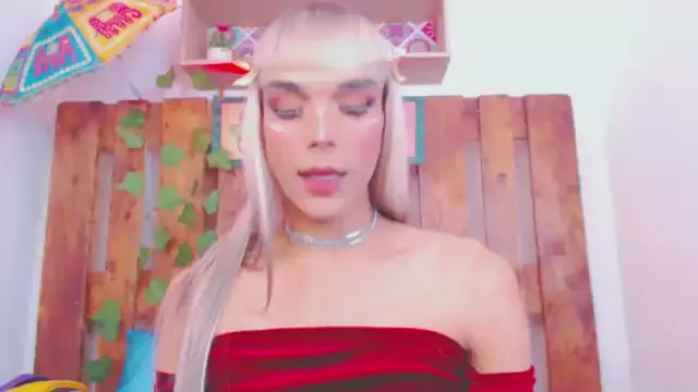 Offline babyemma_ on Cam4