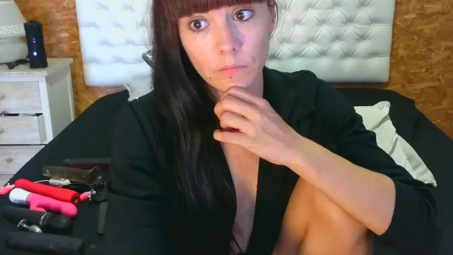 Offline babygirl1989xxx on Cam4