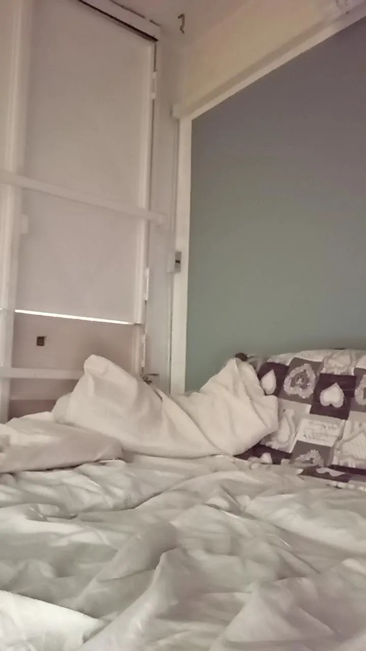 Offline BabySaraBettoni on Cam4