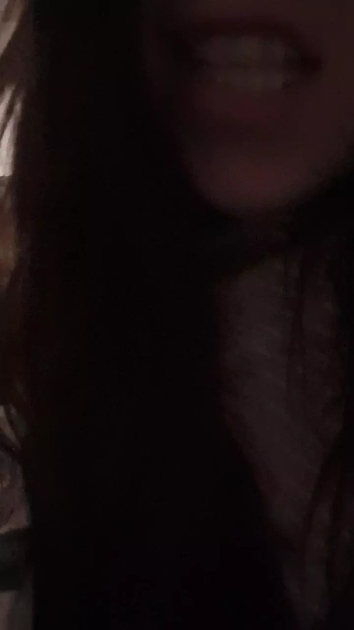 Offline badgirl129 on Cam4