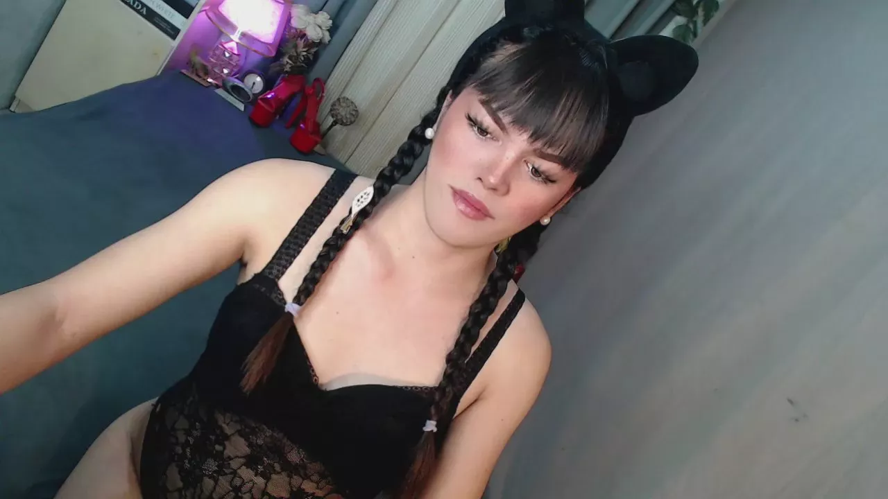 Freechat beiatrix24 on Cam4