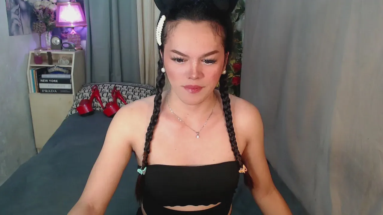 Freechat beiatrix24 on Cam4