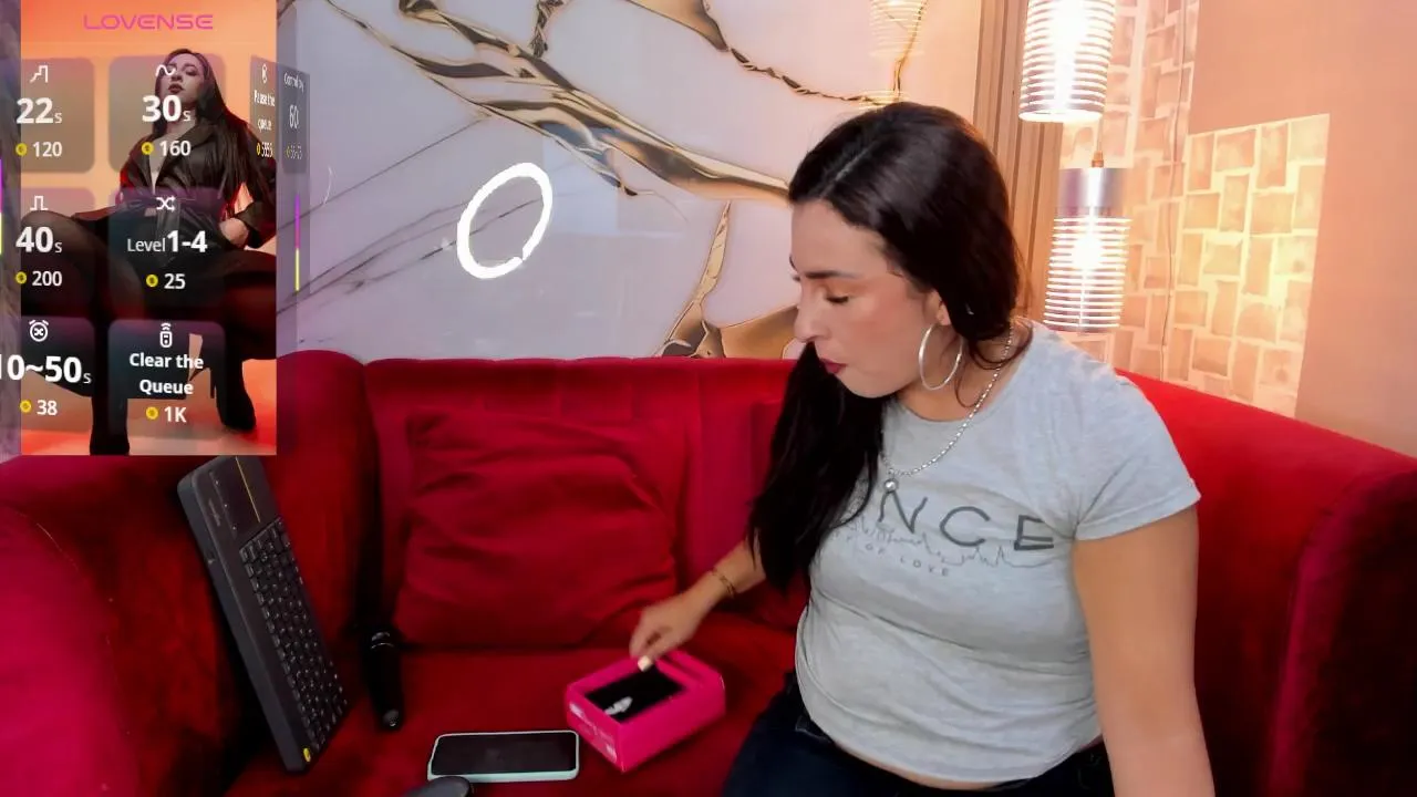 Offline BellaWilliams on Cam4