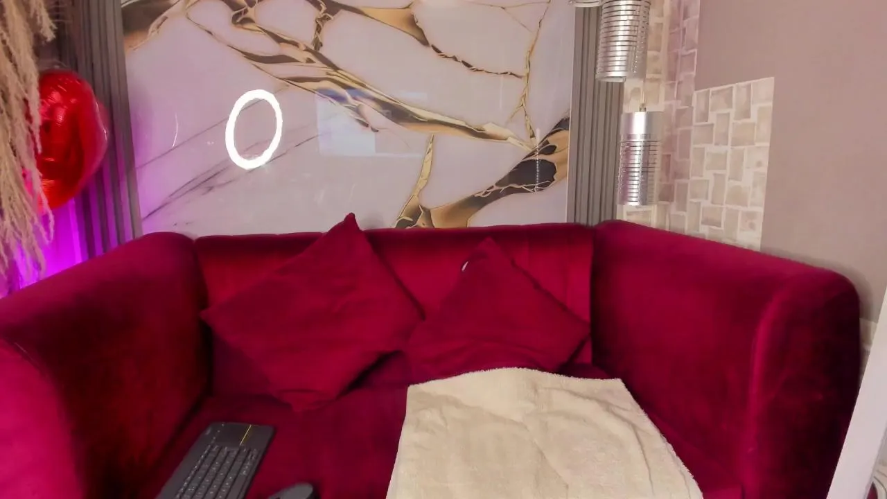 Offline BellaWilliams on Cam4