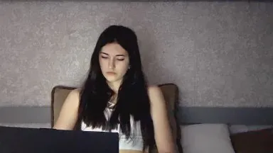 Offline BerneiceLannan on Cam4