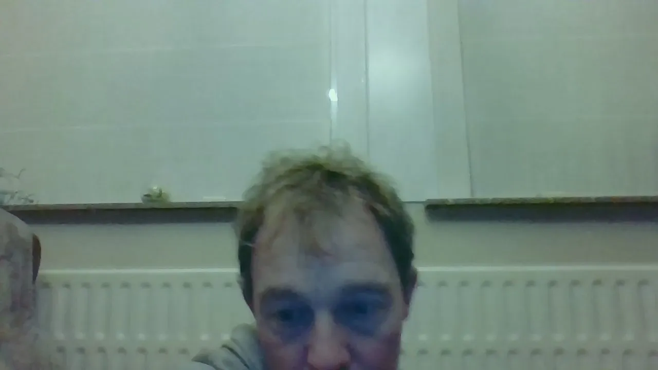 Offline bertolini83 on Cam4