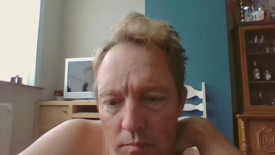 Offline bertolini83 on Cam4