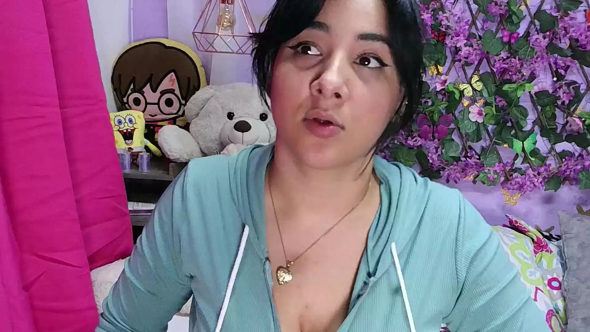 Offline bigboobsrose on Cam4