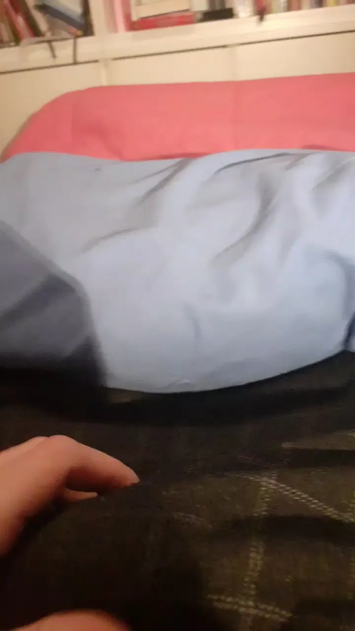 Offline bigcock90rim on Cam4