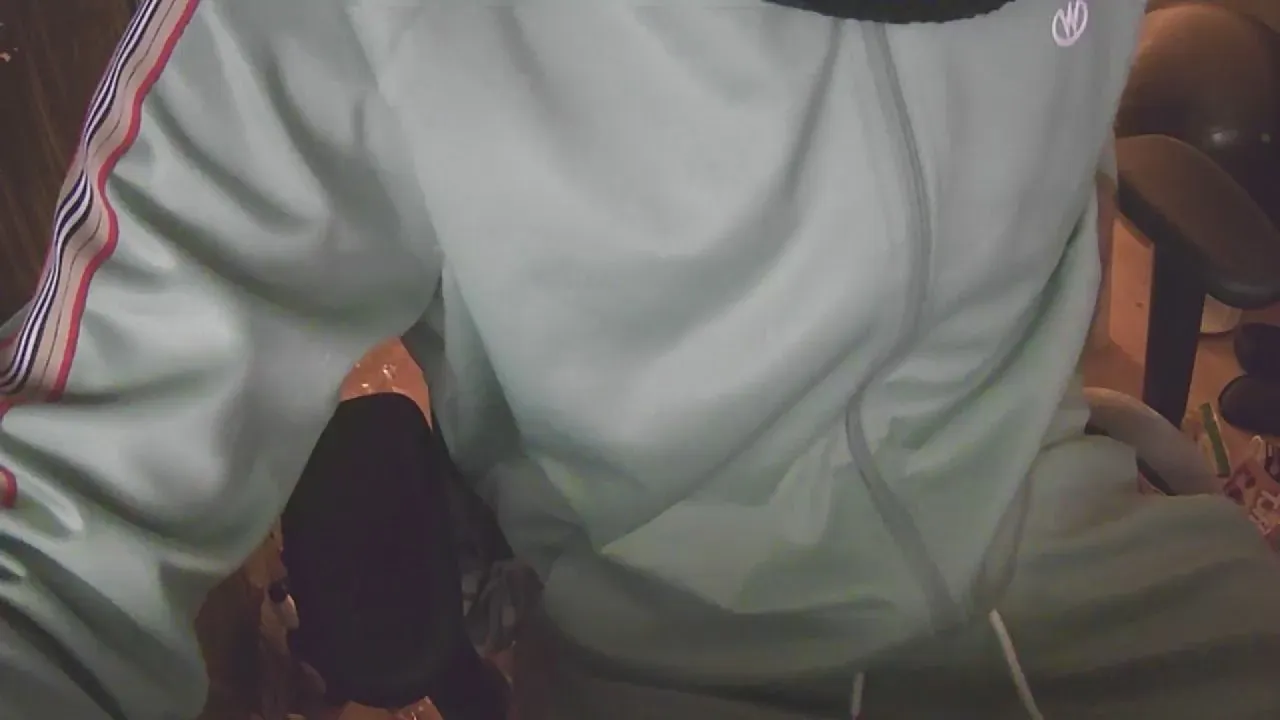 Offline BigOilFun on Cam4