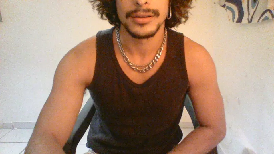 Offline BigxxxMoon on Cam4