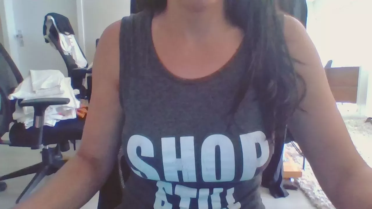 Offline black1982 on Cam4