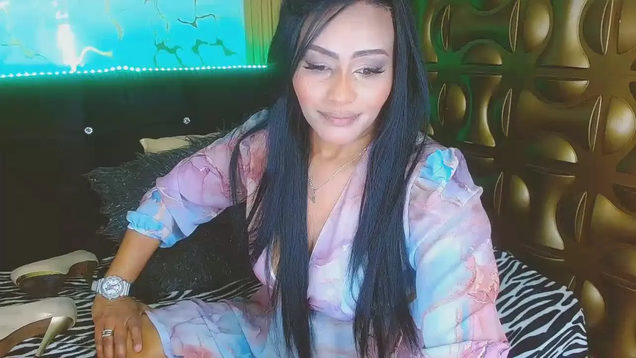 Offline black_ambar on Cam4