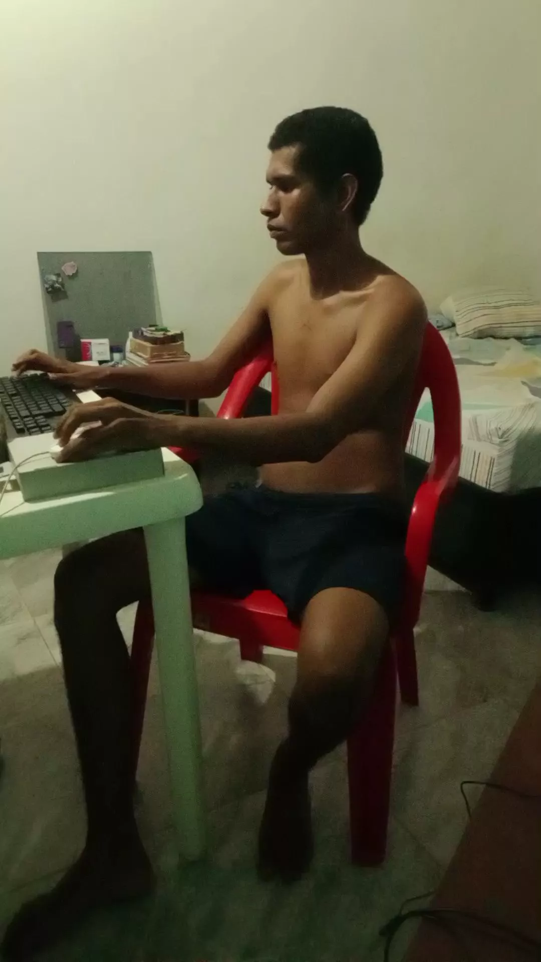 Offline BlackCockBig19 on Cam4