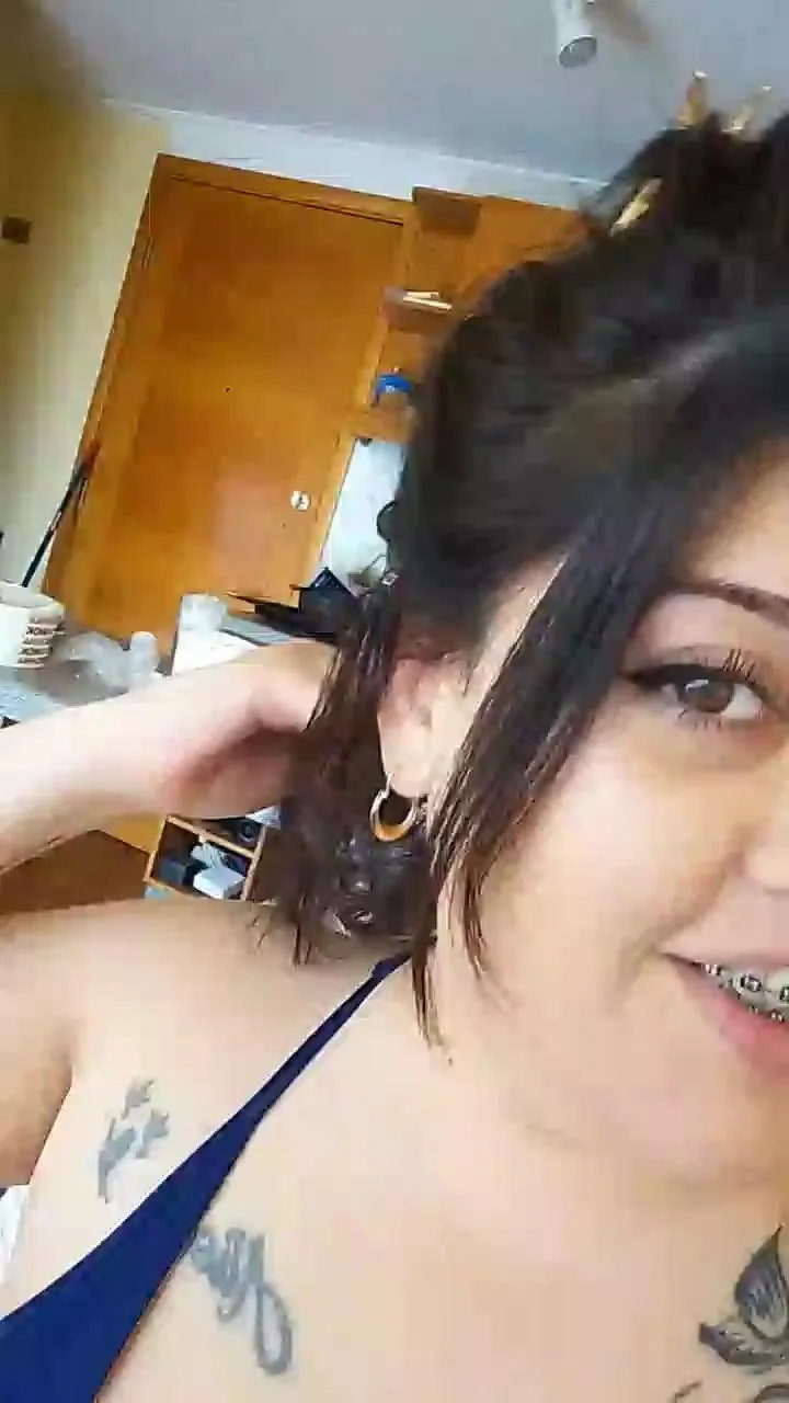 Offline Blanquita_Perl4 on Cam4