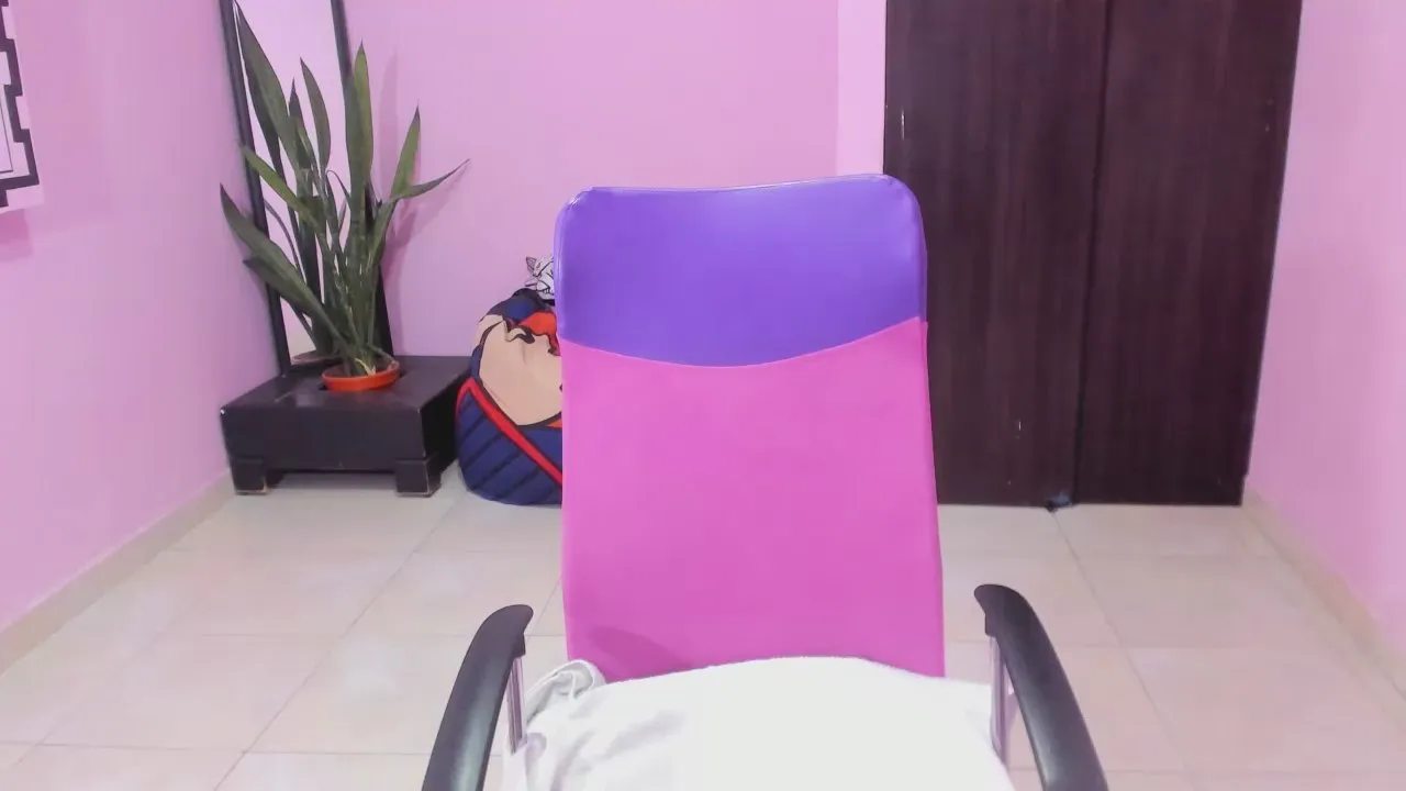 Offline blondie_squirt on Cam4