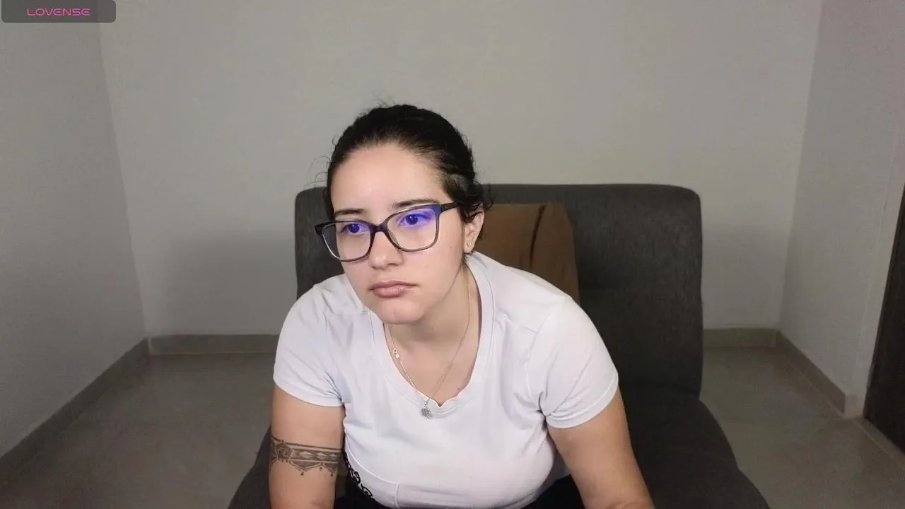 Freechat blue_moon_ on Cam4