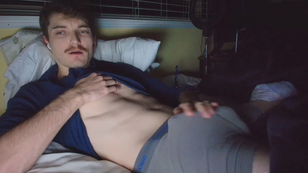 Offline bluezed on Cam4