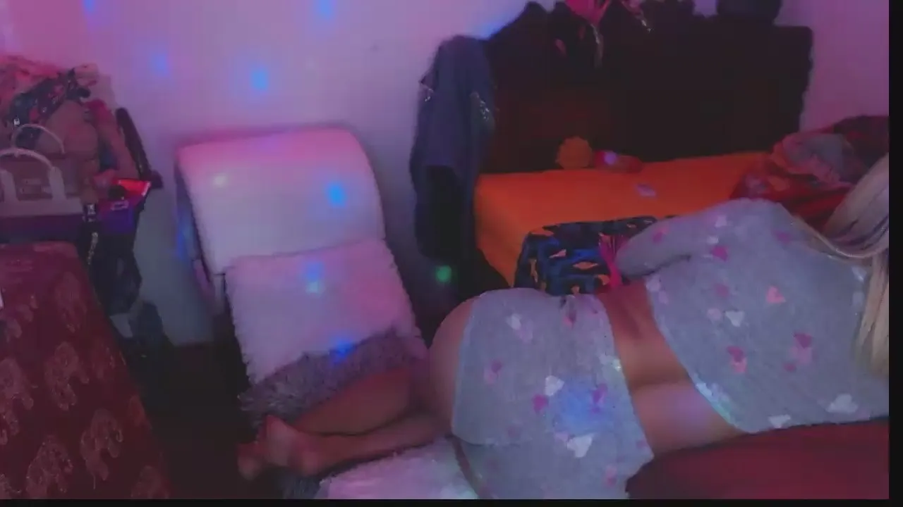 Offline bosshotslave on Cam4