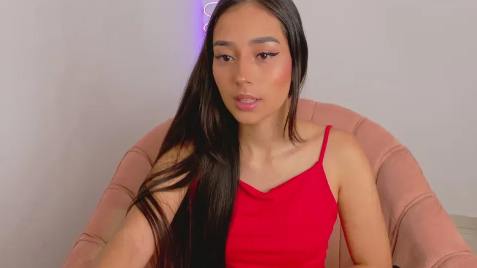 brendaleon777 —  #feet #striptease #cute