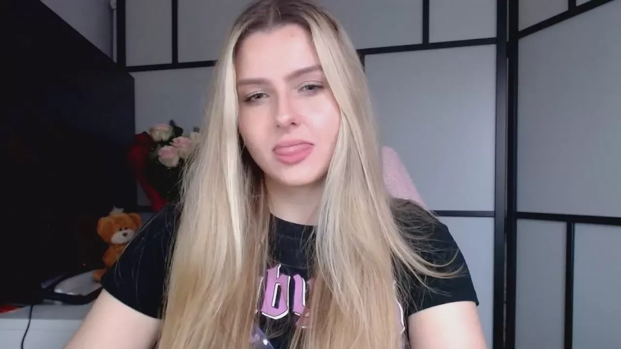 Offline BritneySensual on Cam4