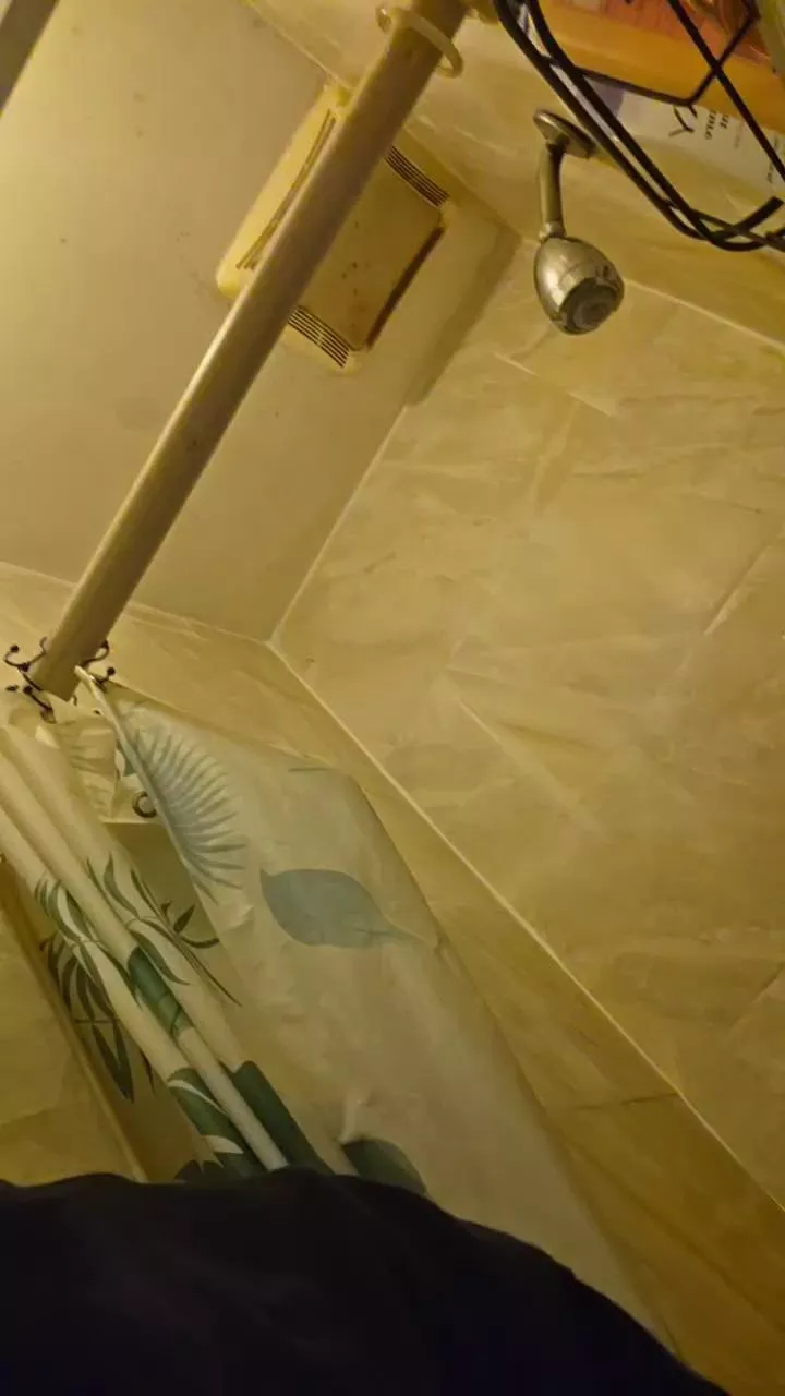 Offline Bryan42LA on Cam4