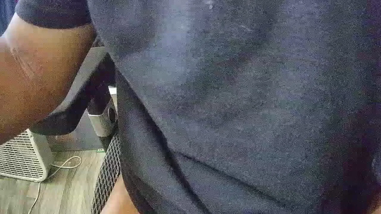 Offline Bryan42LA on Cam4