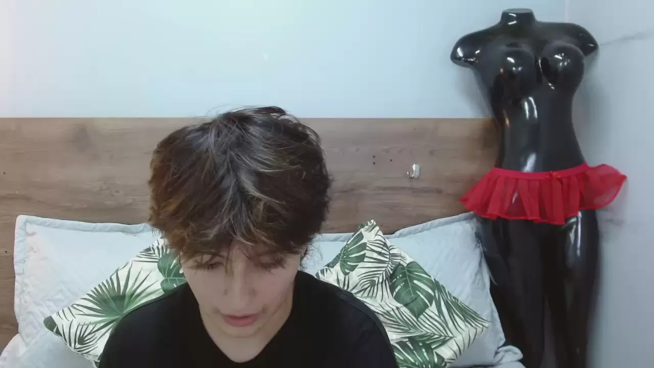 Offline Bryce_Evans on Cam4