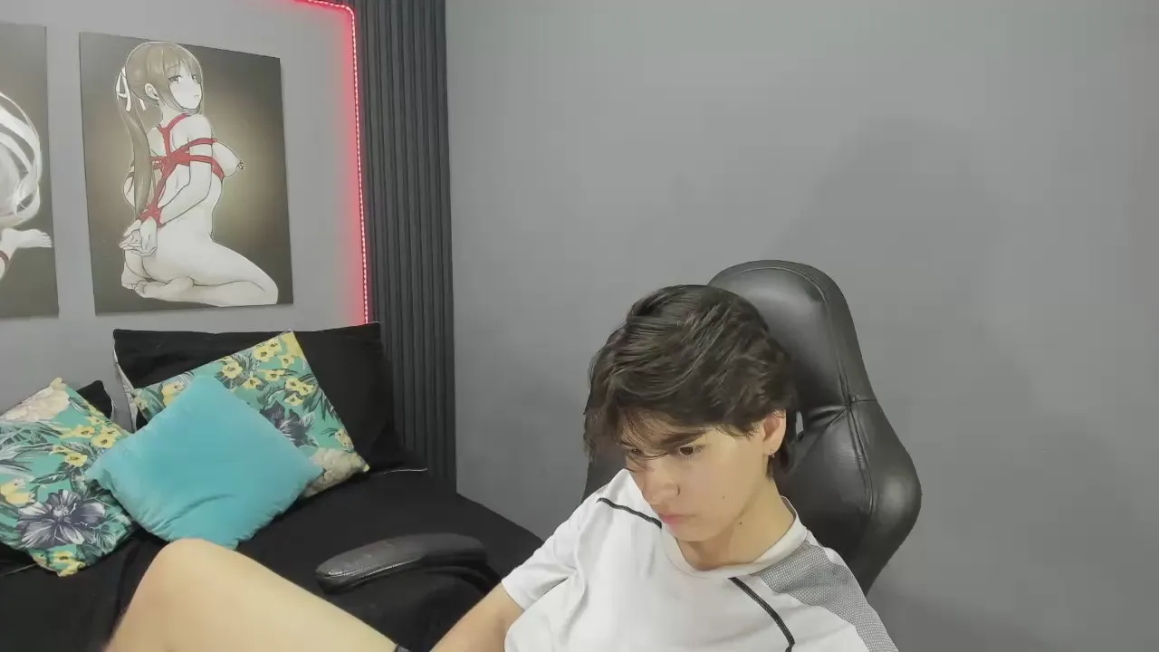 Offline Bryce_Evans on Cam4