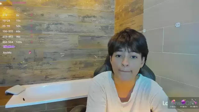 Offline Bryce_Evans on Cam4