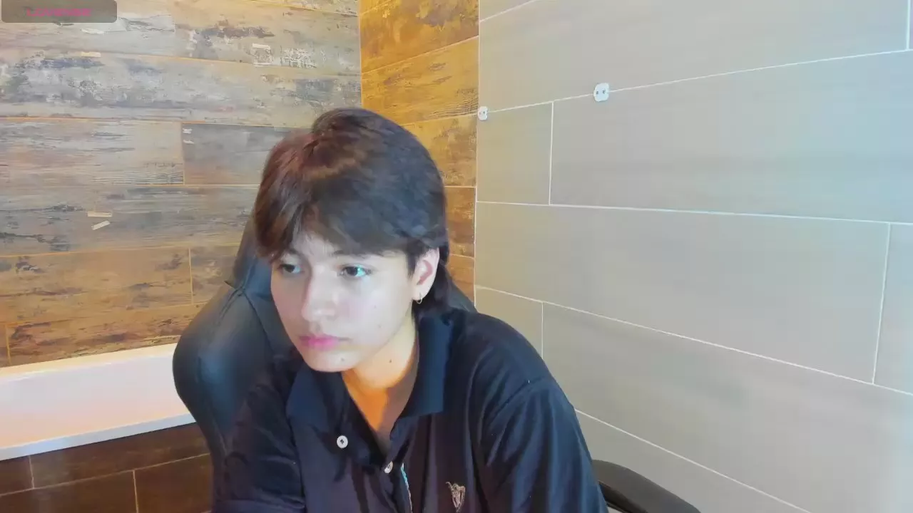 Offline Bryce_Evans on Cam4