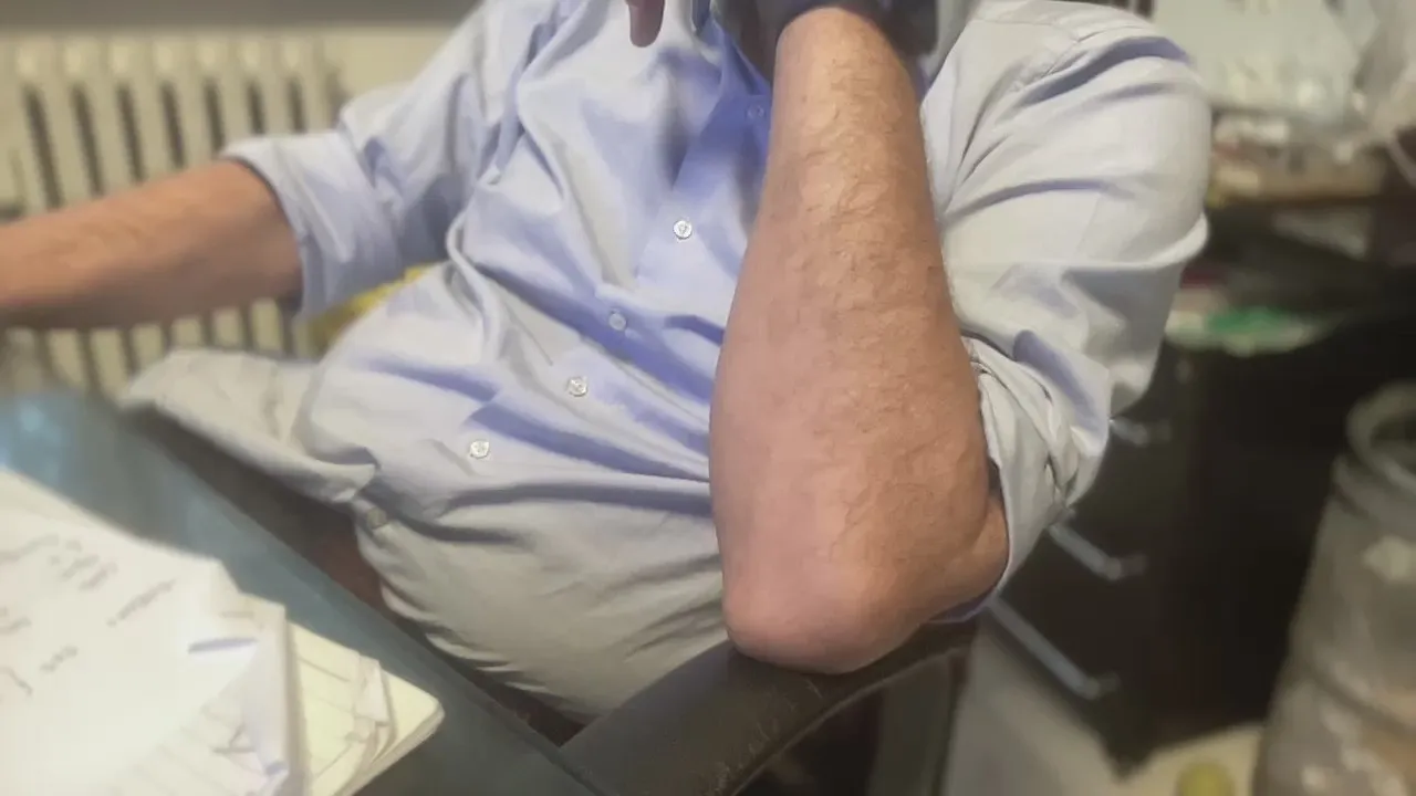 Offline bullmilano1 on Cam4